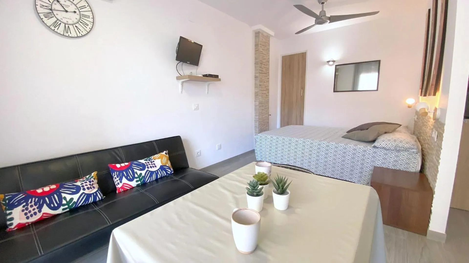 Maeva 1B Apartment Roses