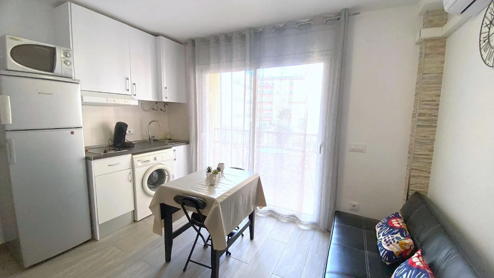 Maeva 1B Apartment Roses